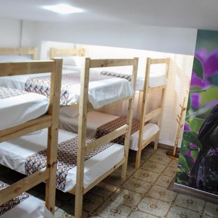 La Otra Mitad Hostel Armenia  Eksteriør billede